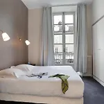 Otel Le Roncevaux Pau