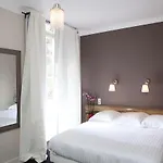 Le Roncevaux Otel