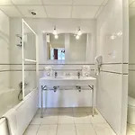 Le Roncevaux Otel 3*