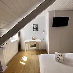 Otel Le Roncevaux Pau