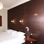 Otel Le Roncevaux 3*