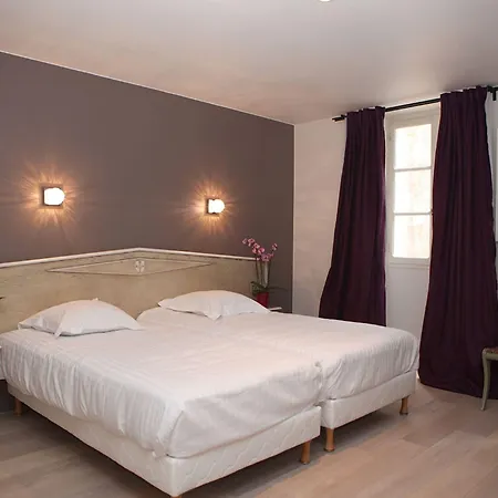 Le Roncevaux 3*