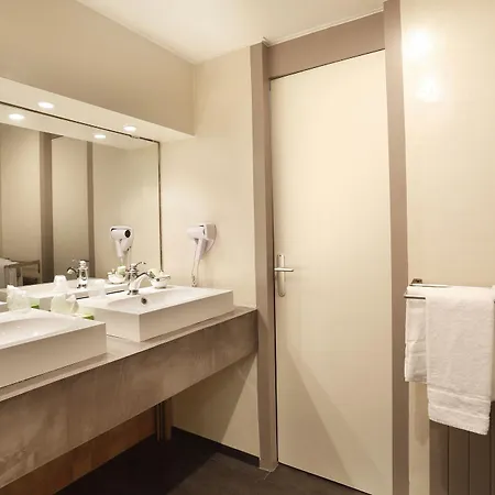 Le Roncevaux Hotel 3*