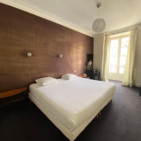 Le Roncevaux 3* Pau