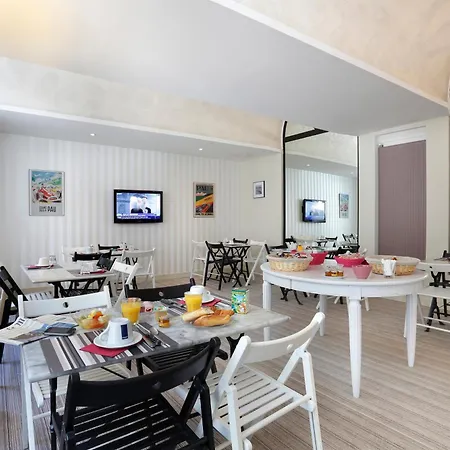 Le Roncevaux Hotel Pau