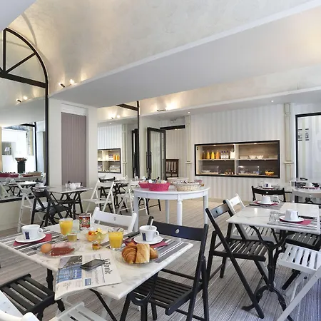 Le Roncevaux 3* Pau