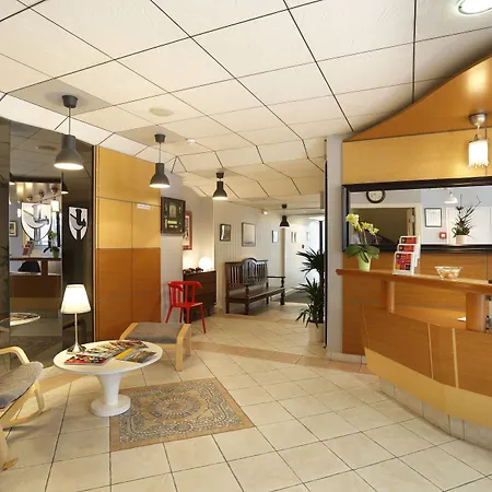 Le Roncevaux Hotel Pau