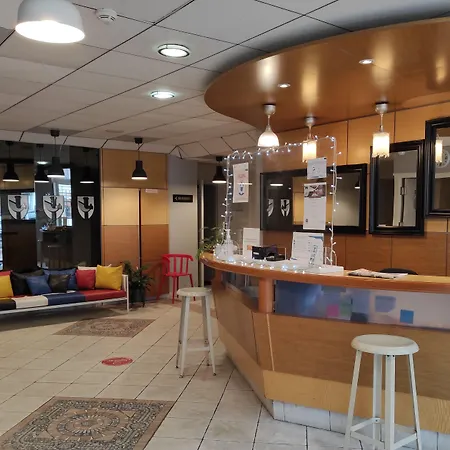 Le Roncevaux Hotel 3*