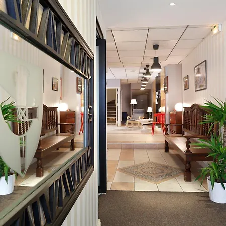 Le Roncevaux Hotel Pau