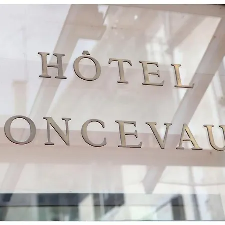 Le Roncevaux Hotel 3*
