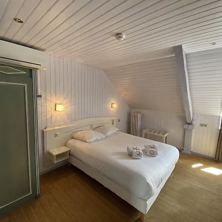 Le Roncevaux Hotel Pau