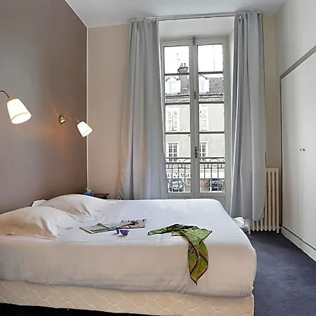 Le Roncevaux 3*