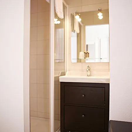 Hotel Le Roncevaux 3*