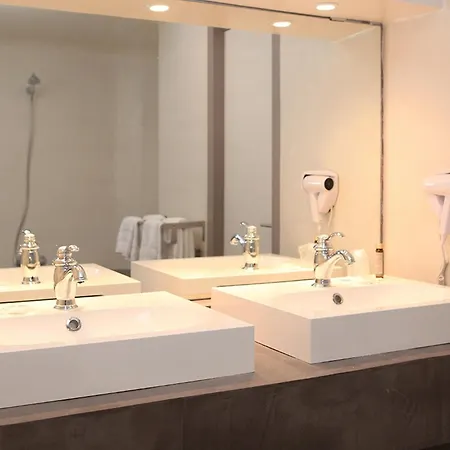 Hotel Le Roncevaux 3*