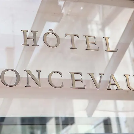 Le Roncevaux Otel Pau