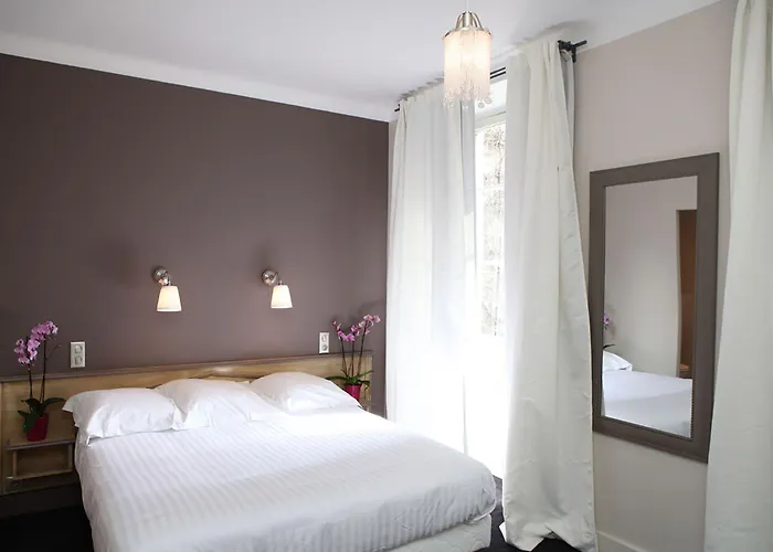 Le Roncevaux Hotel Pau