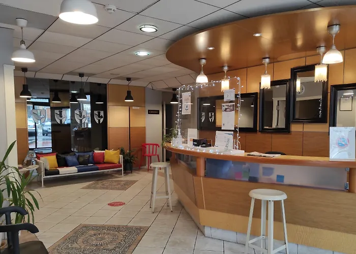 Le Roncevaux Отель 3*