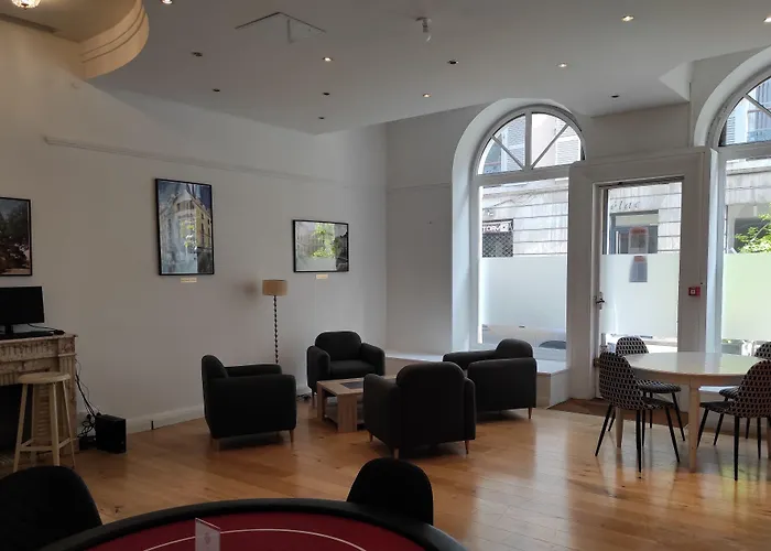 Hotel Le Roncevaux 3*