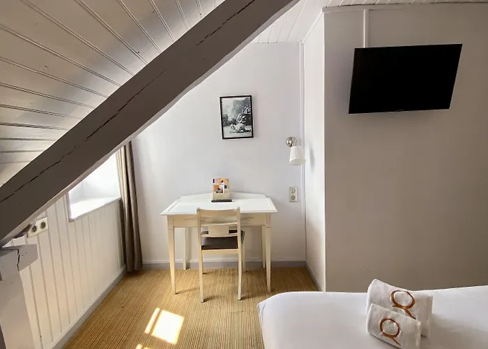 Hotel Le Roncevaux Pau