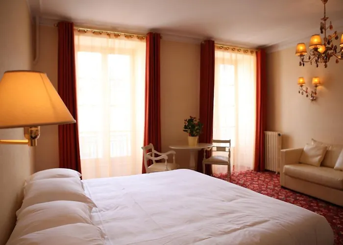 Отель Le Roncevaux По