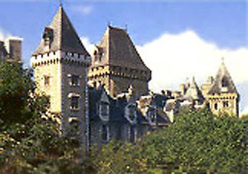 Le Roncevaux Отель По