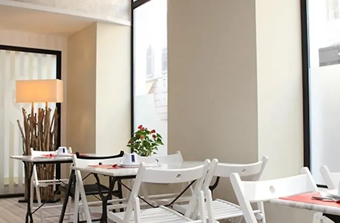 Hotel Le Roncevaux 3*