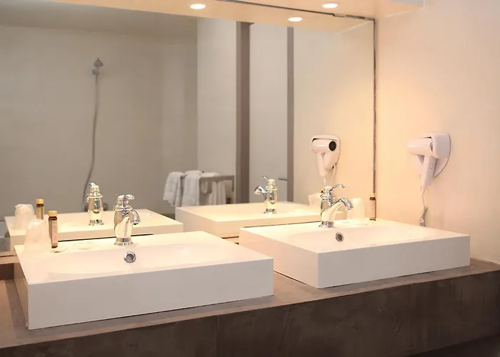 Hotel Le Roncevaux 3*